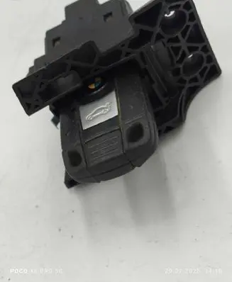 BMW 3 E90 E91 Ignition lock 10862510 6954720 150111392