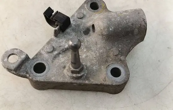Renault Scenic III - Grand scenic III Engine mounting bracket 112310004R