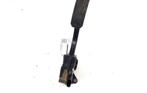 Toyota RAV 4 (XA30) Accelerator throttle pedal 78110-42010
