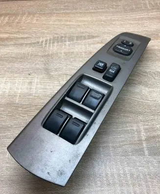 Toyota Prius (XW20) Electric window control switch 8482047012 515358 WithMirrorSwitch