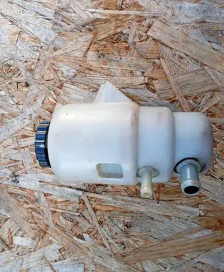 Fiat Freemont Power steering fluid tank/reservoir