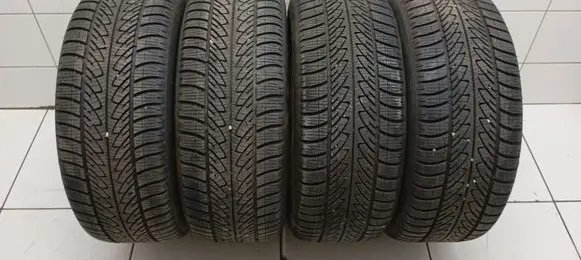 Hyundai i40 R17 winter tire 21550R17 GOODYEAR ULTRAGRIP