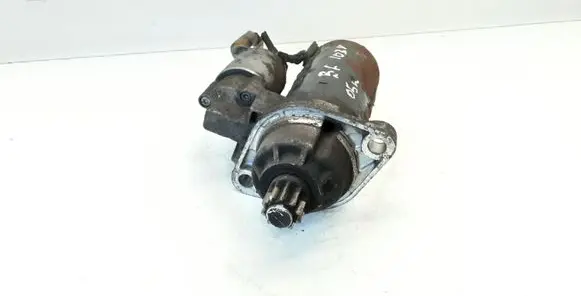 Volkswagen PASSAT B6 Starter motor 1005831320