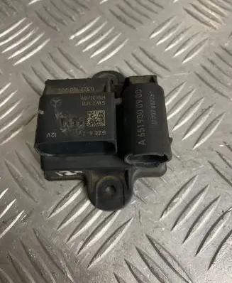 Mercedes-Benz E W212 Glow plug pre-heat relay a6519000900