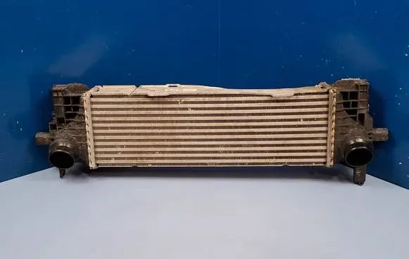 BMW X5 G05 Intercooler radiator 17518584127 17118584127