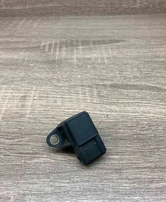 BMW 5 E39 Air pressure sensor 2244674