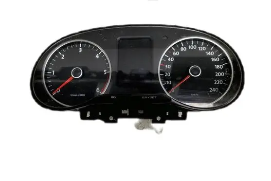 Volkswagen Polo Speedometer (instrument cluster) 6R0920861B