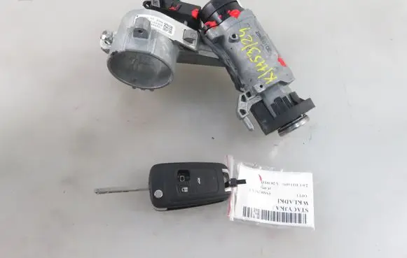 Opel Insignia A Ignition lock F00HJ00363 25799293