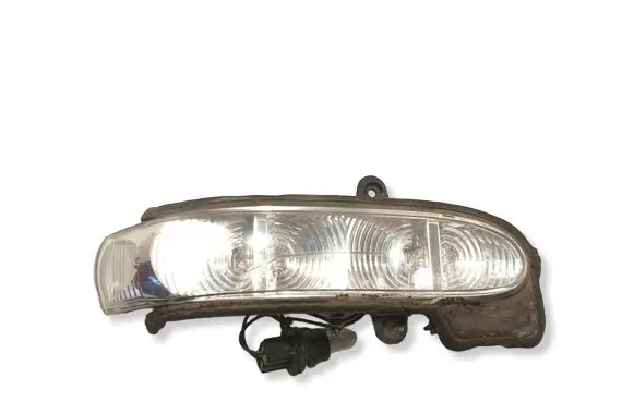 Mercedes-Benz E W211 Mirror indicator light 330086