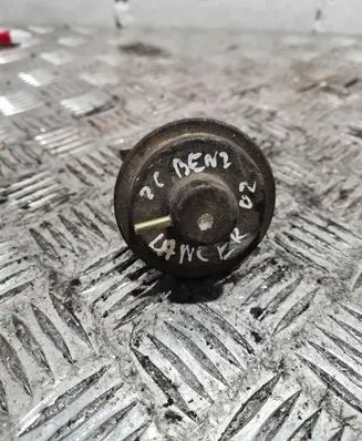 Mitsubishi Lancer EGR valve