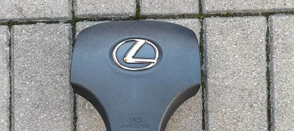Lexus IS 220D-250-350 Steering wheel airbag Z21C8073008