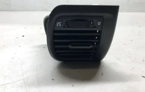Skoda Roomster (5J) Dashboard side air vent grill/cover trim 7P0116001 T0028474 S0910LT