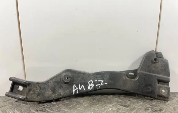 Audi A4 S4 B7 8E 8H Front bumper mounting bracket 8E0807203B