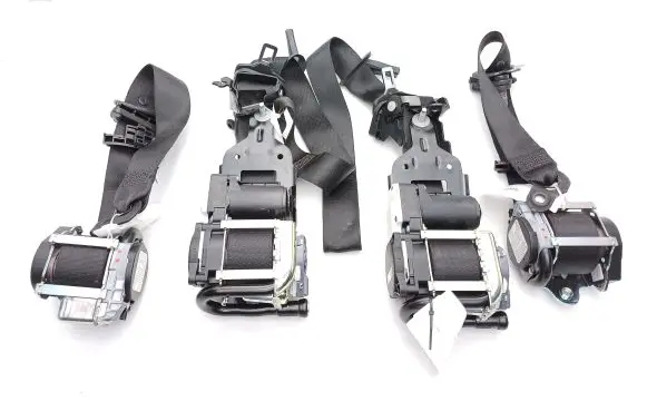 Mercedes-Benz E A207 Set of seat belts A2078605585 A2078605685 A2078601685
