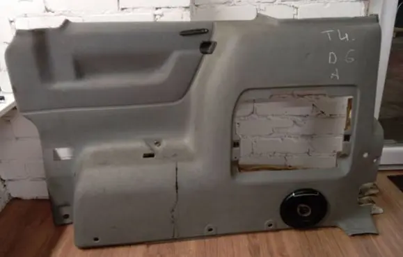 Volkswagen Transporter - Caravelle T4 Trunk/boot side trim panel 705867036