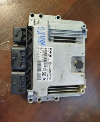 Peugeot 207 Engine control unit/module 9664738680 0261201505