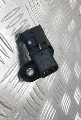 Opel Insignia A Air pressure sensor 0281006077 55568175