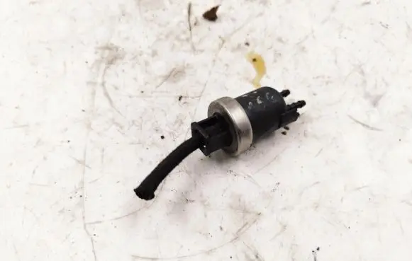 Audi A6 S6 C6 4F Turbo solenoid valve