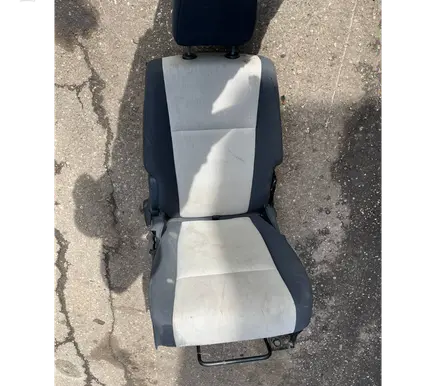 Dodge Journey Rear seat 