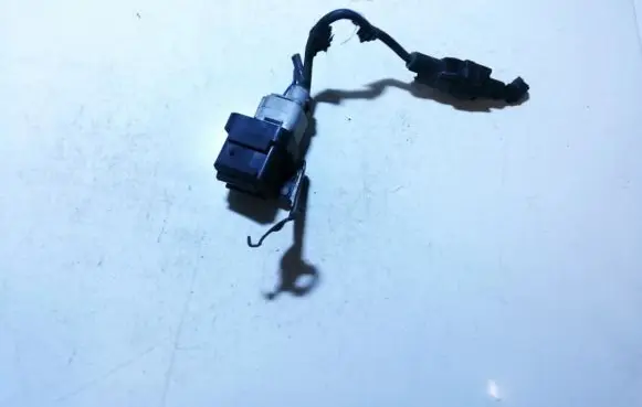 Toyota Auris 150 Glow plug pre-heat relay 1567000671 2860126030