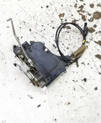 Mitsubishi Outlander Rear door lock