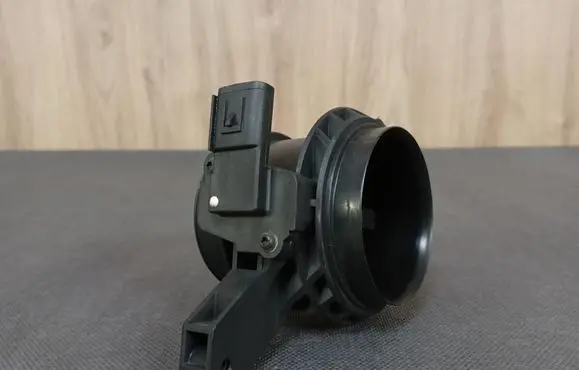 Volvo V40 Cross country Mass air flow meter AV619C623CB AF1037423722