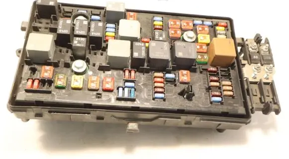 Opel Insignia A Fuse box set