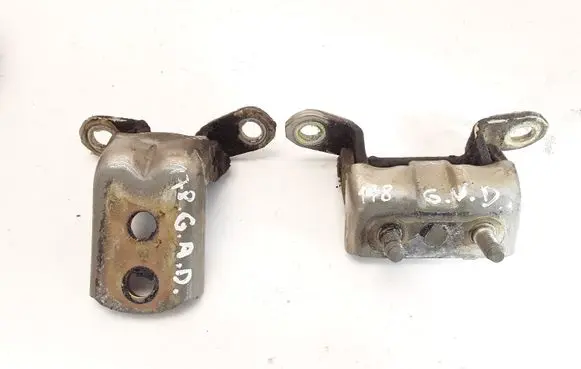 Rear door hinge set