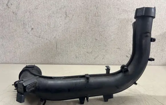 Audi A4 S4 B9 Intercooler hose/pipe 04E145673J 4013115C