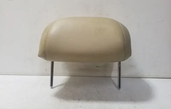 Volvo S60 Rear seat headrest 
