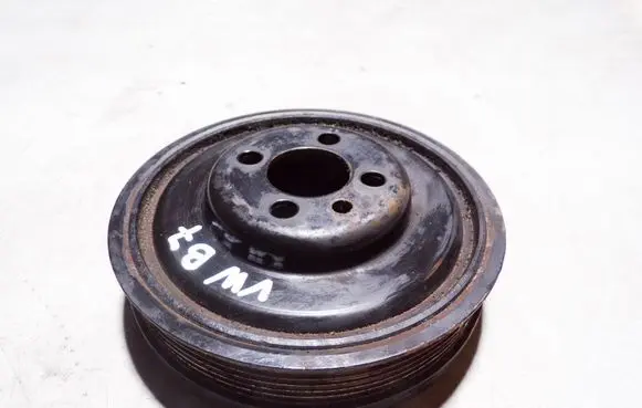Volkswagen PASSAT B7 Crankshaft pulley 038105243M