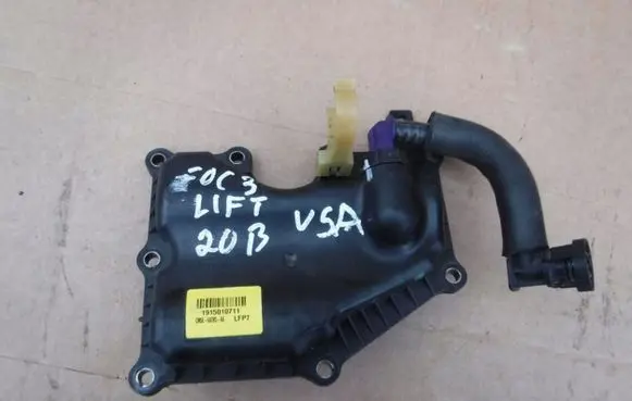 Ford Focus Oil breather separator CM5E6A785AA