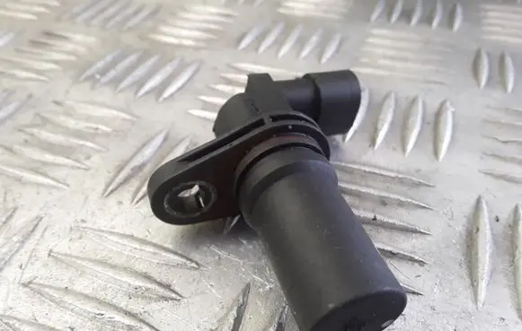 Opel Corsa D Crankshaft position sensor 73502752