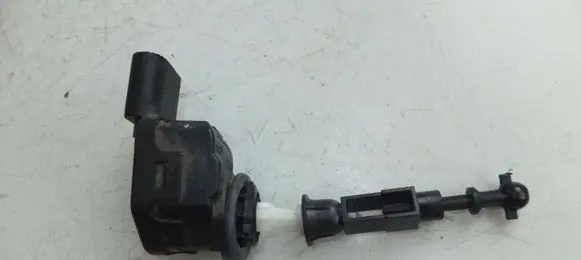 Mercedes-Benz E W211 Headlight level adjustment motor 007878