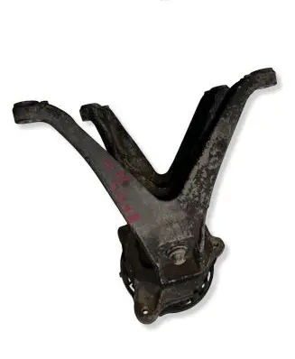 BMW 7 G11 G12 Engine mount bracket 6860457