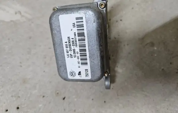 Volkswagen Touran I ESP acceleration yaw rate sensor 1J0907655A 1J0907655
