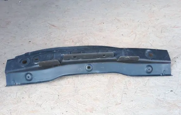 Dacia Sandero Rear door lock DACIA SANDERO PAS TYŁ ŚCIANA