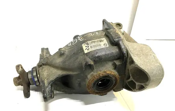 BMW 2 F22 F23 Rear differential 7599466