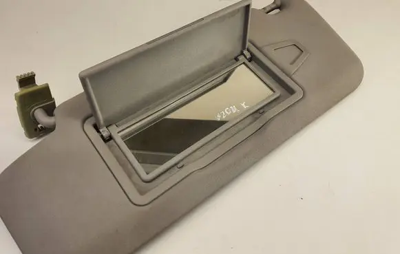 Sun visor