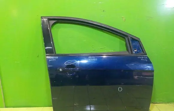 Ford Focus Front door PRZOD PRAWE
