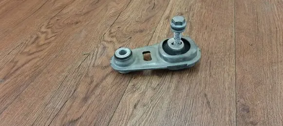 Renault Megane IV Engine mount bracket 112383734R