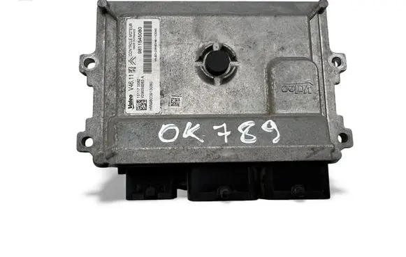 Peugeot 208 Engine control unit/module ECU 9800913080 9811545080