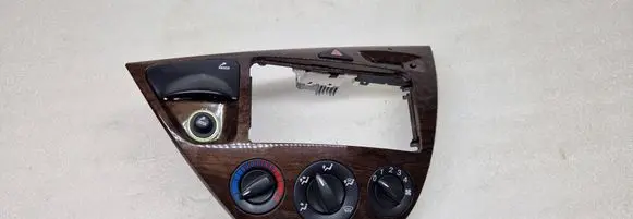 Ford Focus Climate control unit 98AB18C419