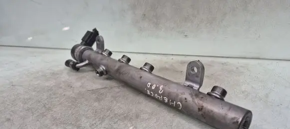 Jeep Grand Cherokee (WK) Fuel main line pipe A6420700495