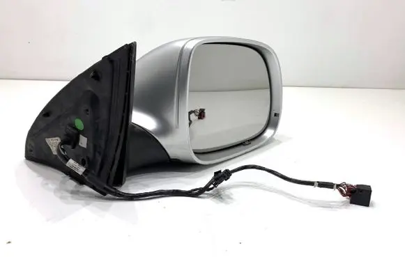Audi Q7 4L Front door electric wing mirror