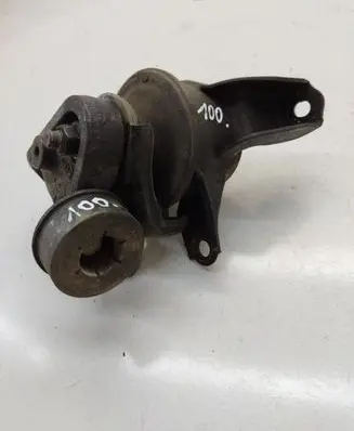 Hyundai Tucson JM Engine mount bracket 218234D500