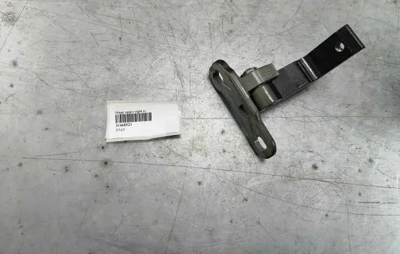 Volvo XC60 Rear door upper hinge 31468521