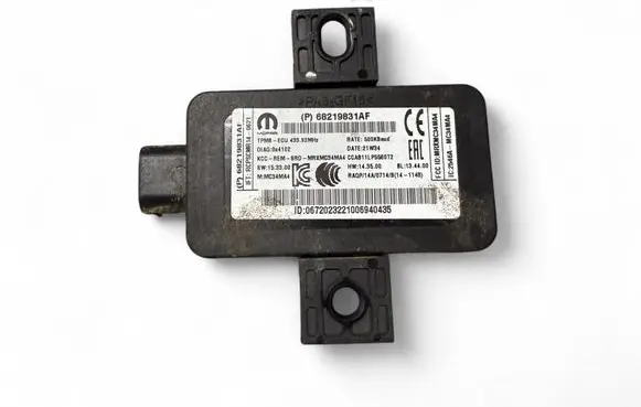 Dodge Challenger Tire pressure control unit 68219831AF DLAG0X4102 ECU43392MHZ