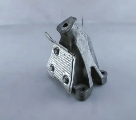 Audi A6 S6 C7 4G Engine mounting bracket 8K0199307BJ