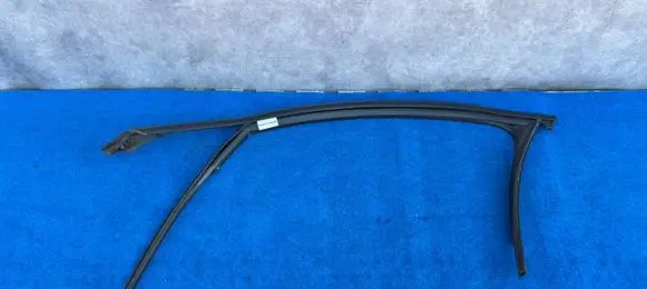 Audi A6 S6 C7 4G Front door rubber seal 4G0837839